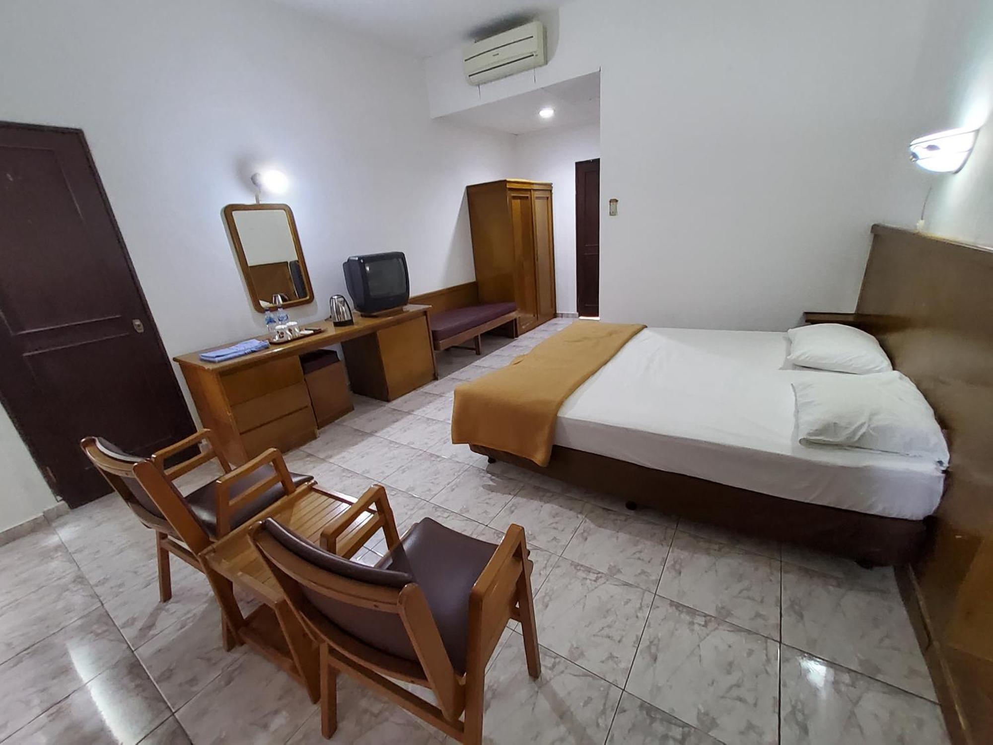 Hotel Kumala Samudra Cikakak ภายนอก รูปภาพ