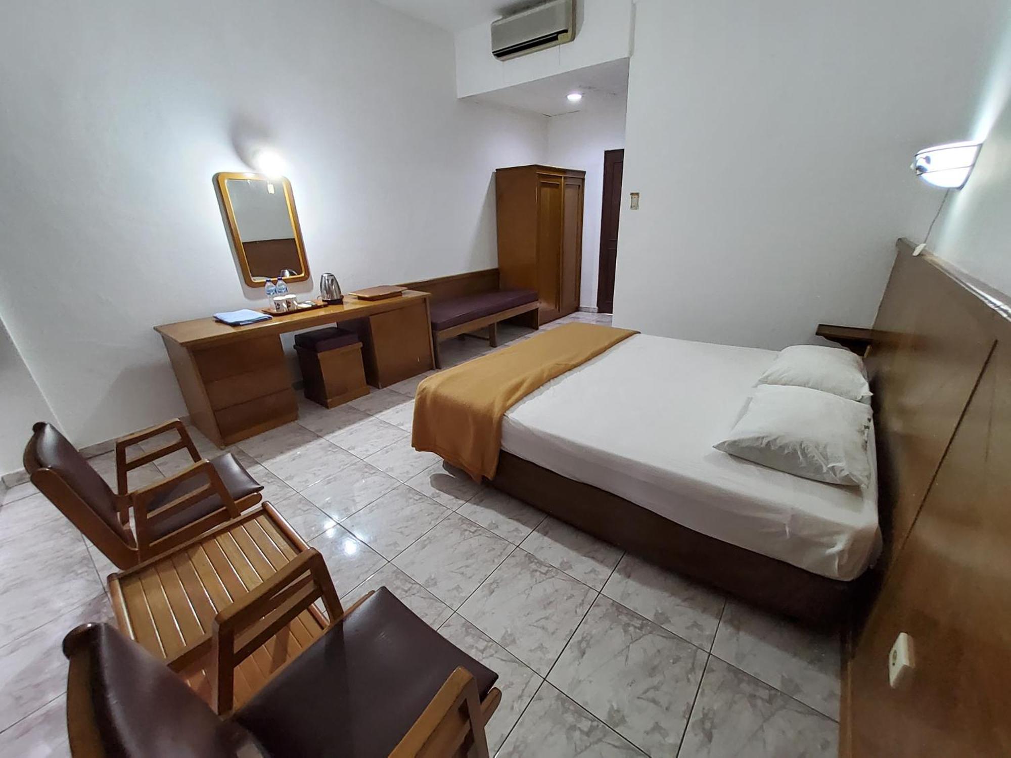 Hotel Kumala Samudra Cikakak ภายนอก รูปภาพ