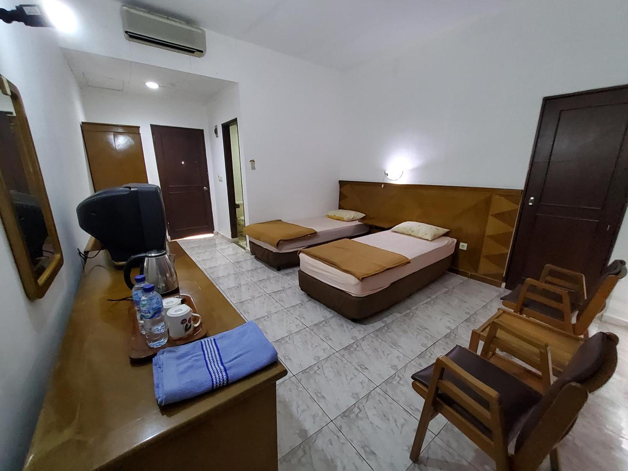 Hotel Kumala Samudra Cikakak ภายนอก รูปภาพ