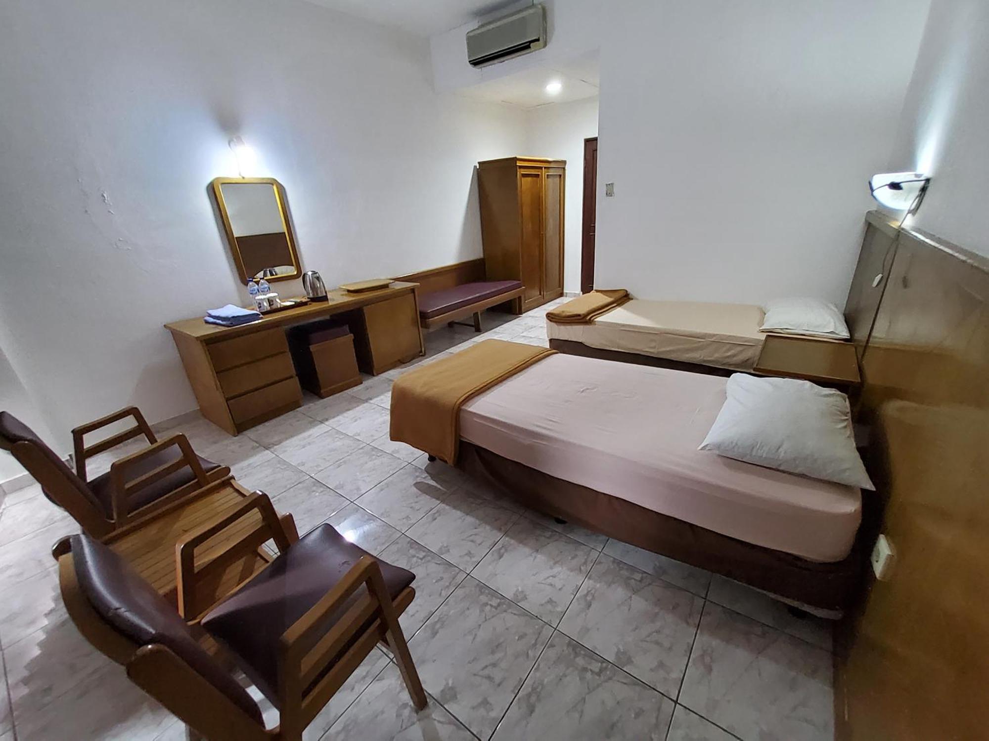 Hotel Kumala Samudra Cikakak ภายนอก รูปภาพ