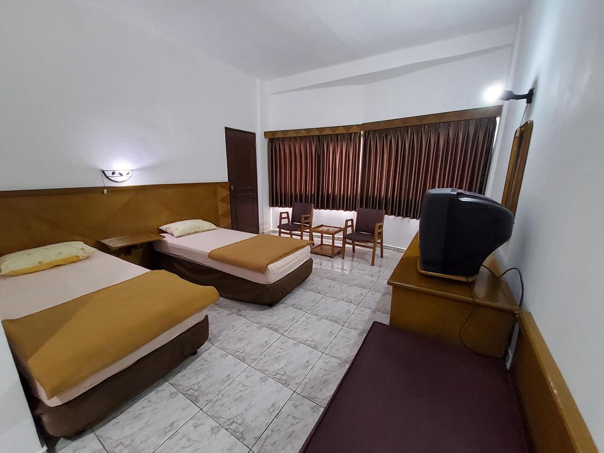 Hotel Kumala Samudra Cikakak ภายนอก รูปภาพ